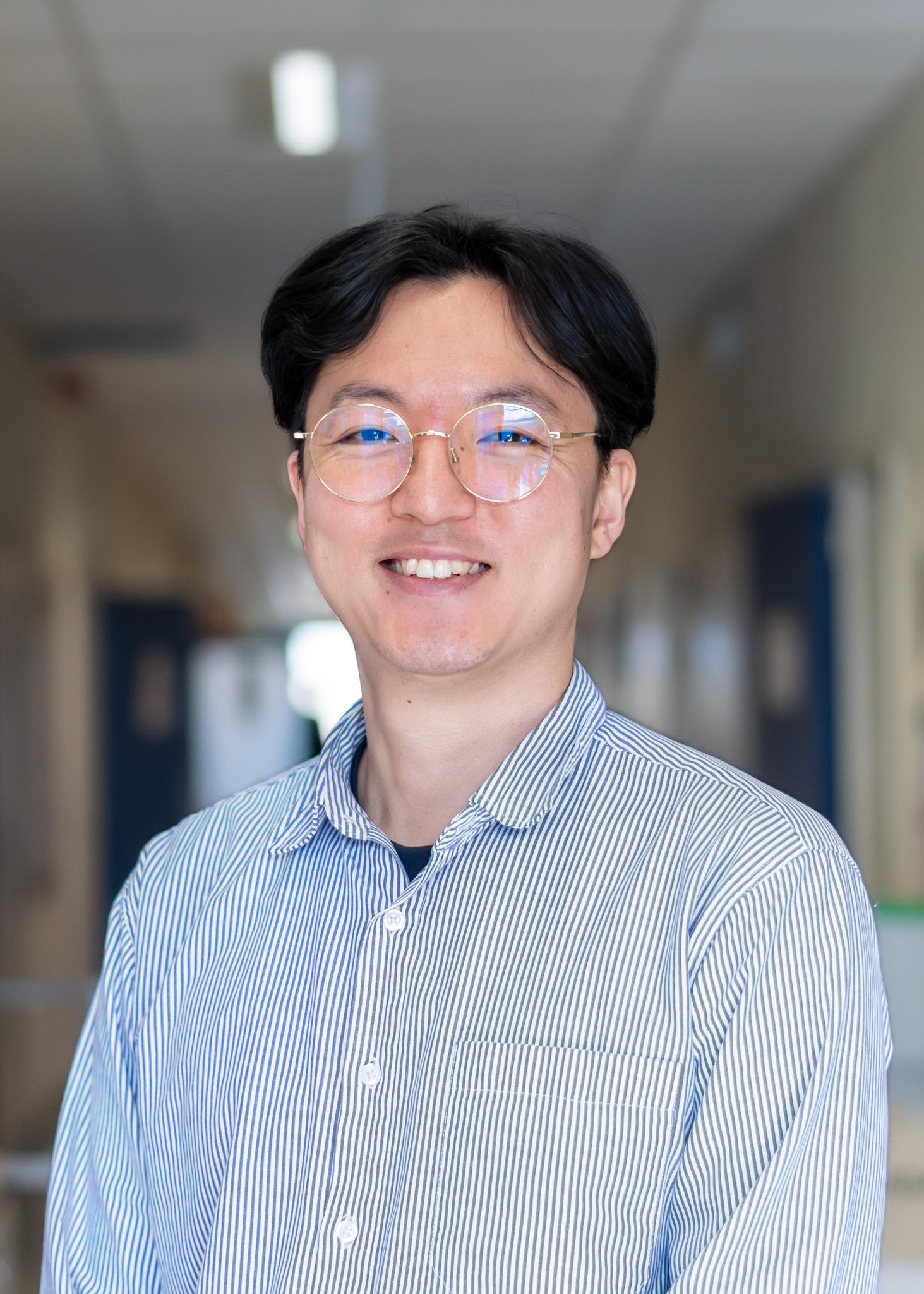 Seunghwan Bang